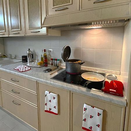 Aristanis Home Vacation Apartment オリスターノ エクステリア 写真