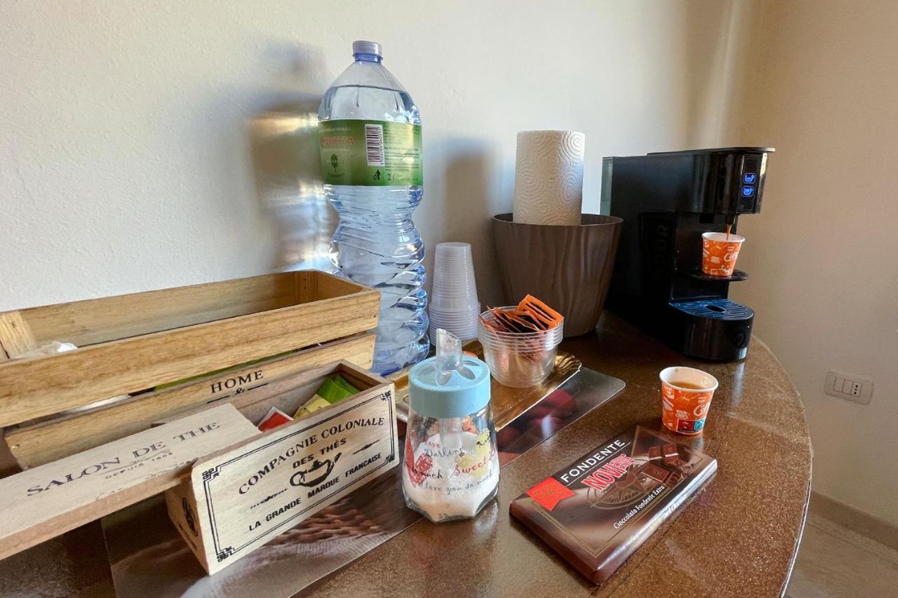 Aristanis Home Vacation Apartment オリスターノ エクステリア 写真